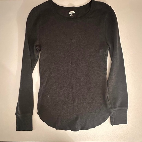 Tops - Old Navy long sleeve thermal size medium